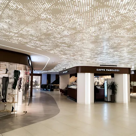 Апартаменты Superlative In Mercury Towers By Buena Vista