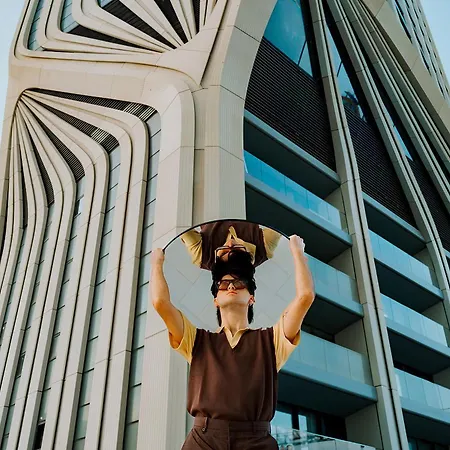 Superlative In Mercury Towers アパート *