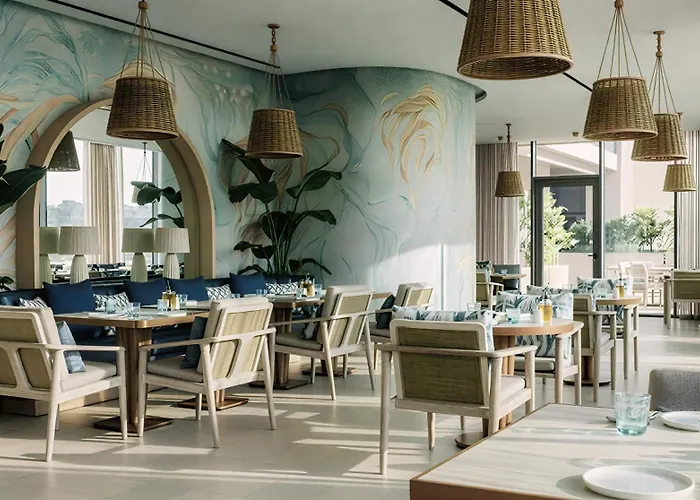 Superlative In Mercury Towers アパート